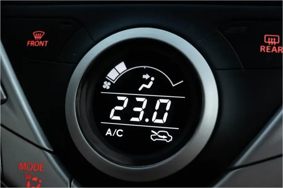 Detail Car Dashboard Digital Display Photo Number 2