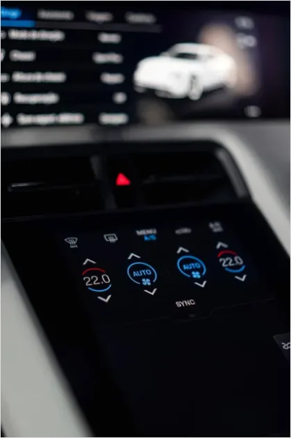 Detail Car Dashboard Digital Display Photo Number 16