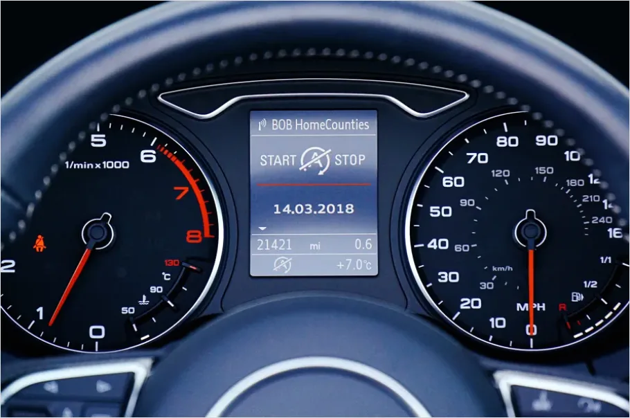 Detail Car Dashboard Digital Display Photo Number 4