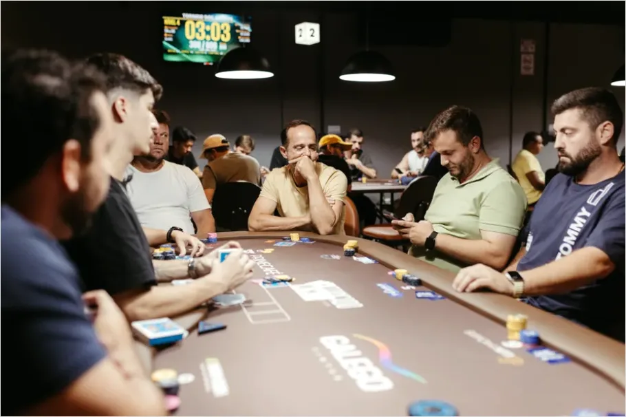 Detail Card Game Tournament Table Photo Number 12