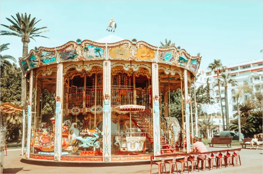Detail Carousel Ride Family Fun Photo Number 13