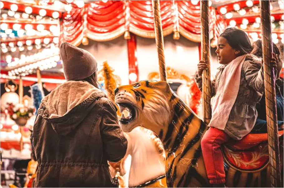 Detail Carousel Ride Family Fun Photo Number 14