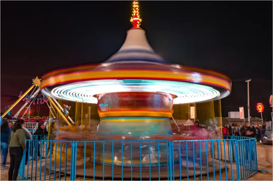 Detail Carousel Ride Family Fun Photo Number 6