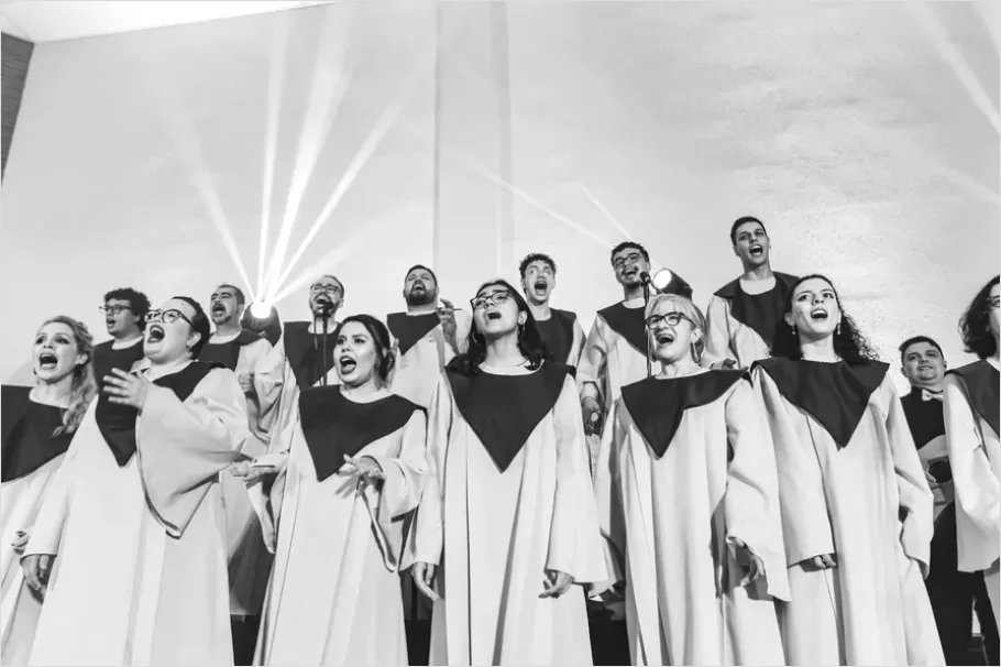 Detail Choir Singing In Concert Photo Number 11