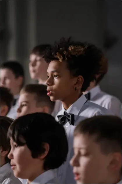 Detail Choir Singing In Concert Photo Number 13