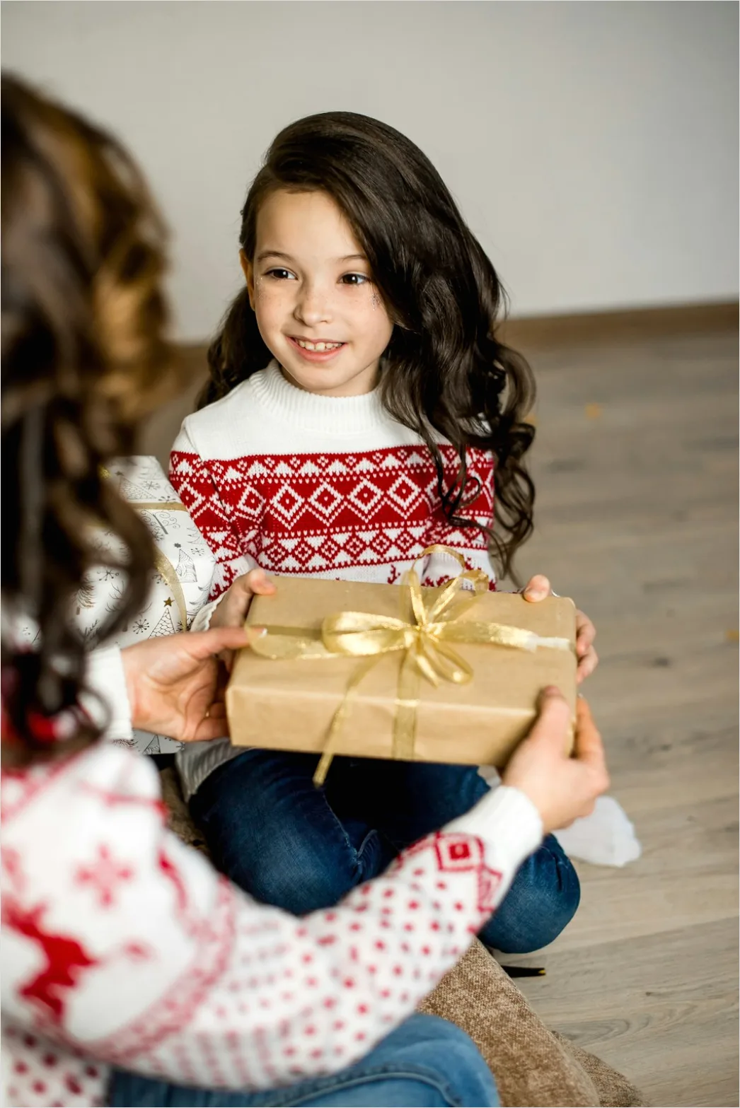 Detail Christmas Morning Gift Opening Candid Number 8