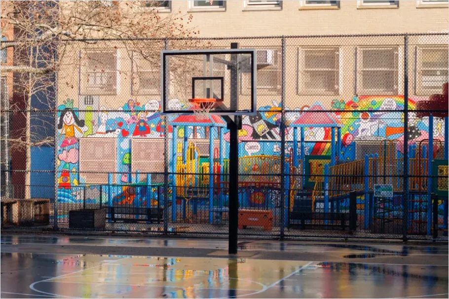 Detail City Playground Neighborhood Photo Number 12