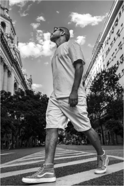 Detail City Sidewalk Street Life Photo Number 3