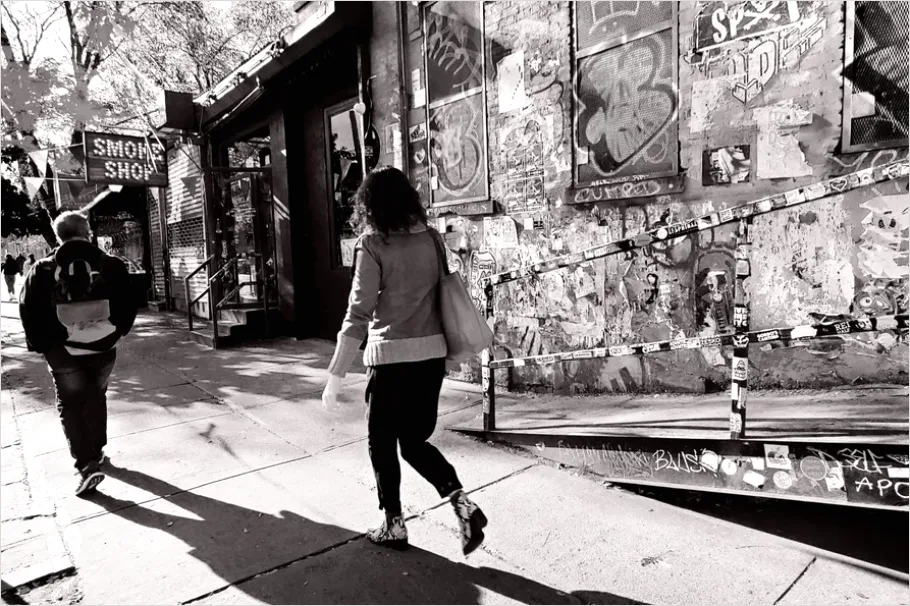 Detail City Sidewalk Street Life Photo Number 8