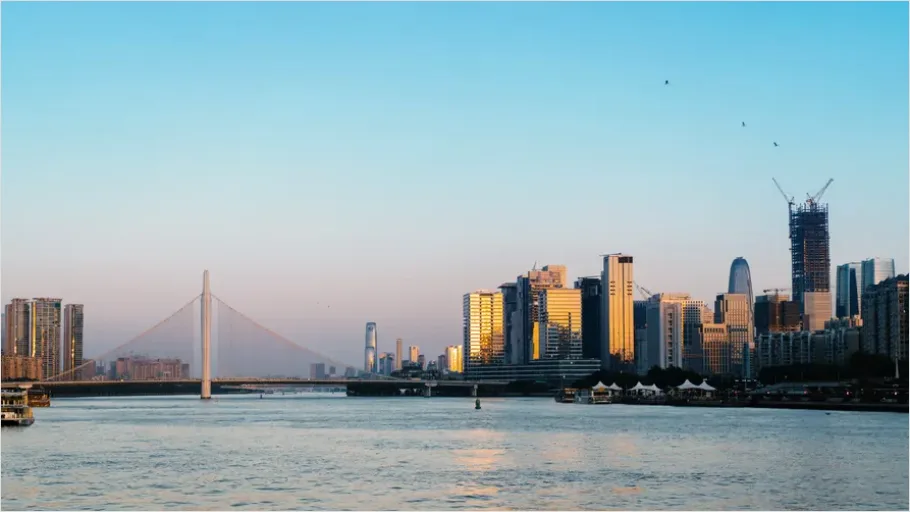 Detail City Waterfront Skyline Photo Number 6