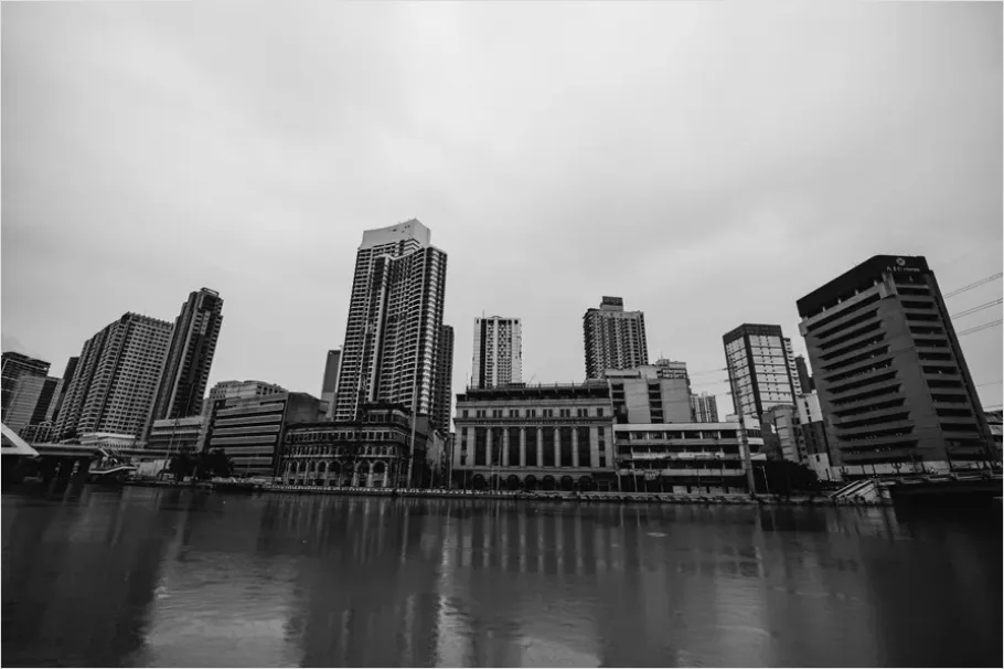 Detail City Waterfront Skyline Photo Number 7