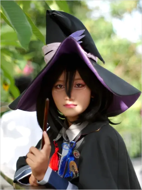 Detail Cosplay Costume Portrait Convention Photo Number 11