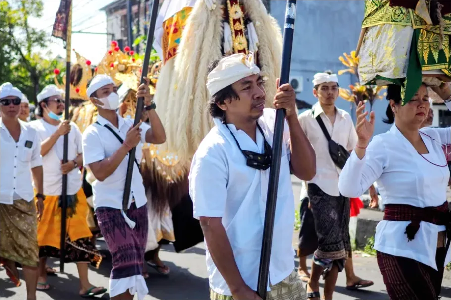 Detail Cultural Procession Traditional Dress Photo Number 4