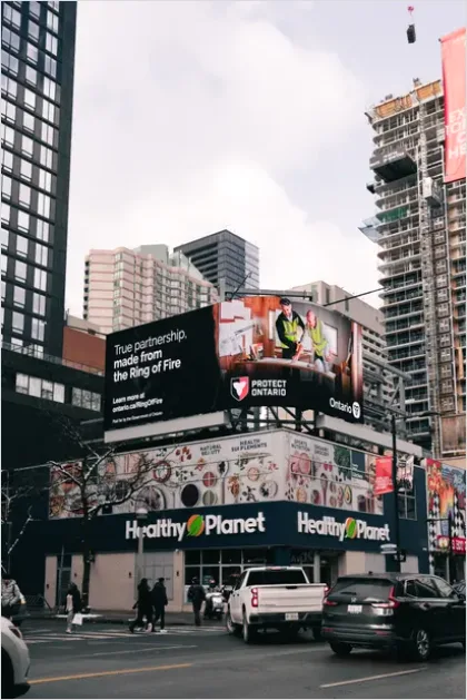 Detail Digital Billboard City Advertising Photo Number 14