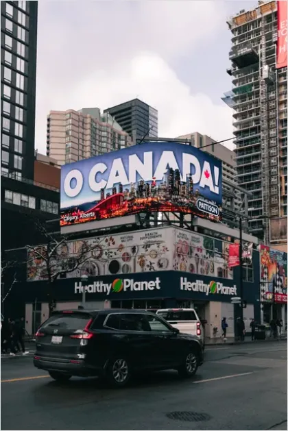 Detail Digital Billboard City Advertising Photo Number 10