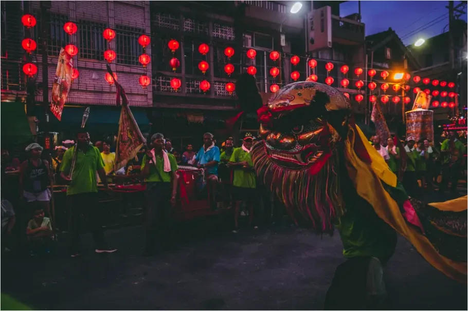 Detail Dragon Dance Street Festival Photo Number 16