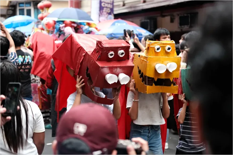 Detail Dragon Dance Street Festival Photo Number 3