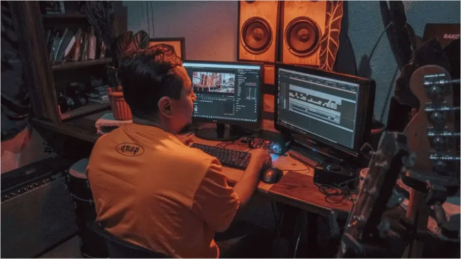 Detail Editor Editing Footage Timeline Photo Number 15