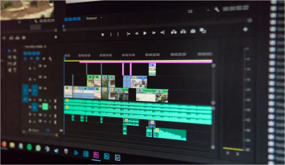 Detail Editor Editing Footage Timeline Photo Number 5