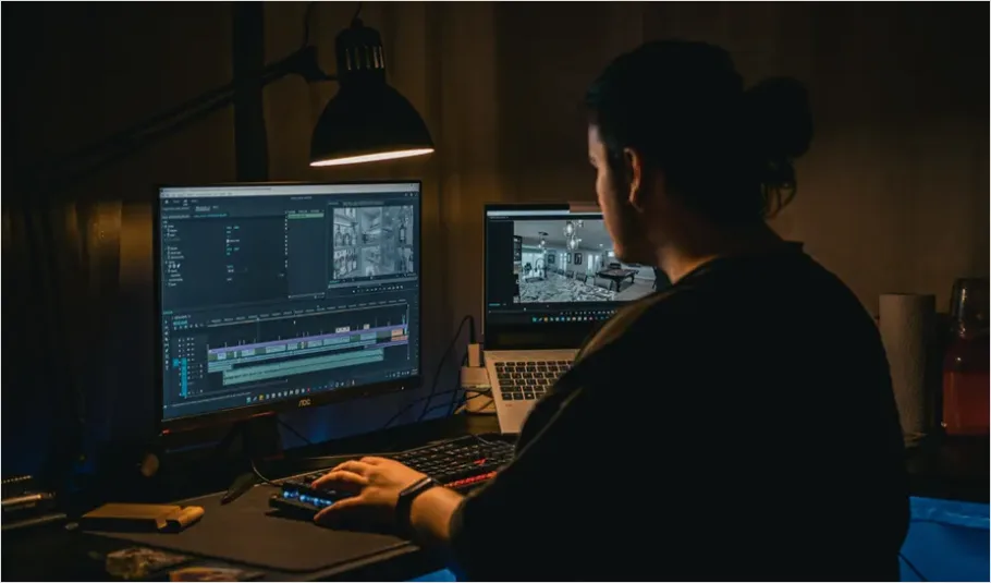 Detail Editor Editing Footage Timeline Photo Number 6