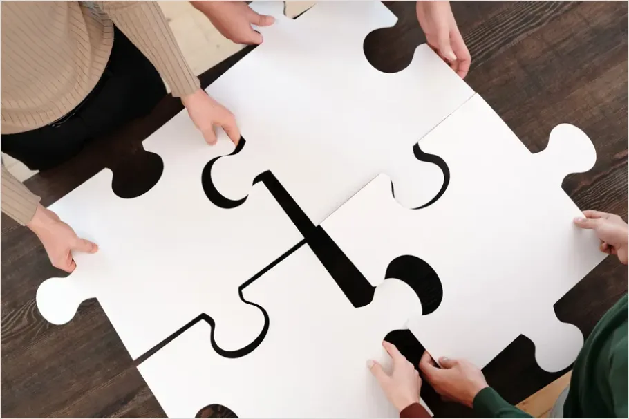 Detail Escape Room Team Solving Puzzle Photo Number 9