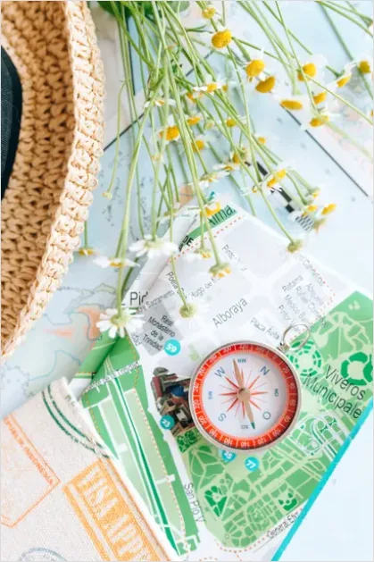 Detail Festival Map Brochure Flat Lay Photo Number 8