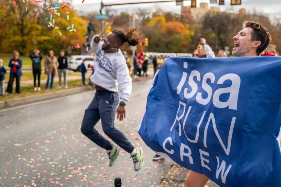 Detail Finish Line Celebration Confetti Photo Number 11