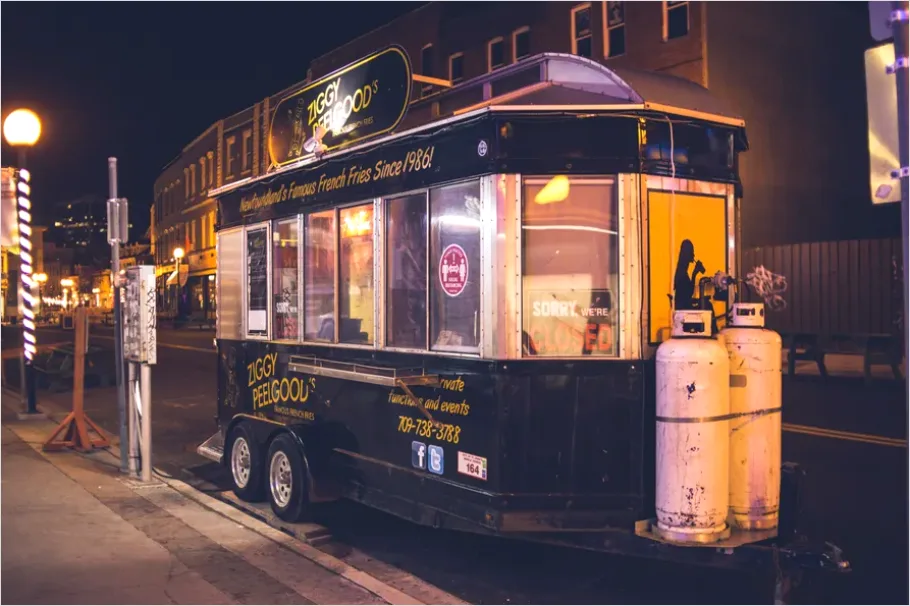 Detail Food Truck Exterior Vibrant Design Photo Number 13