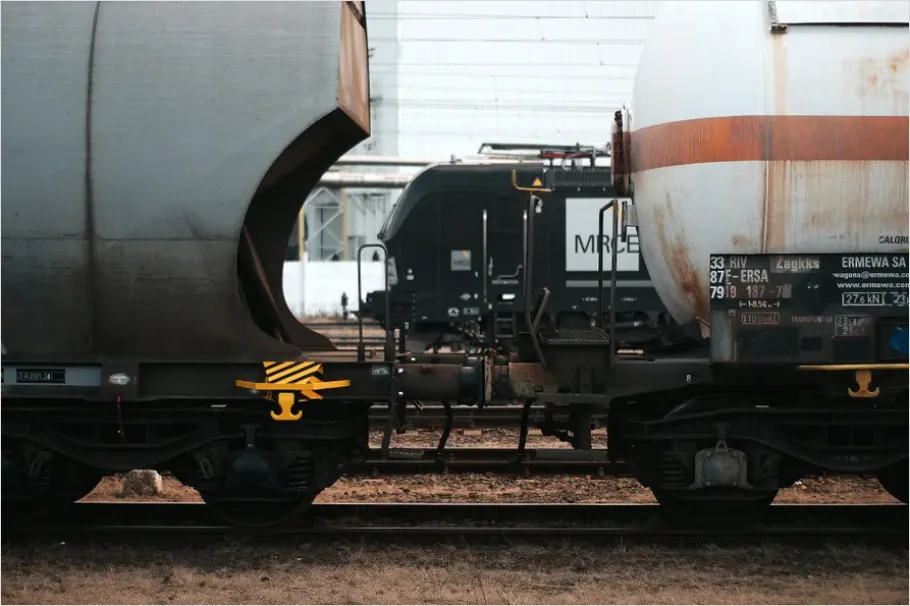 Detail Freight Train Cargo Cars Photo Number 13