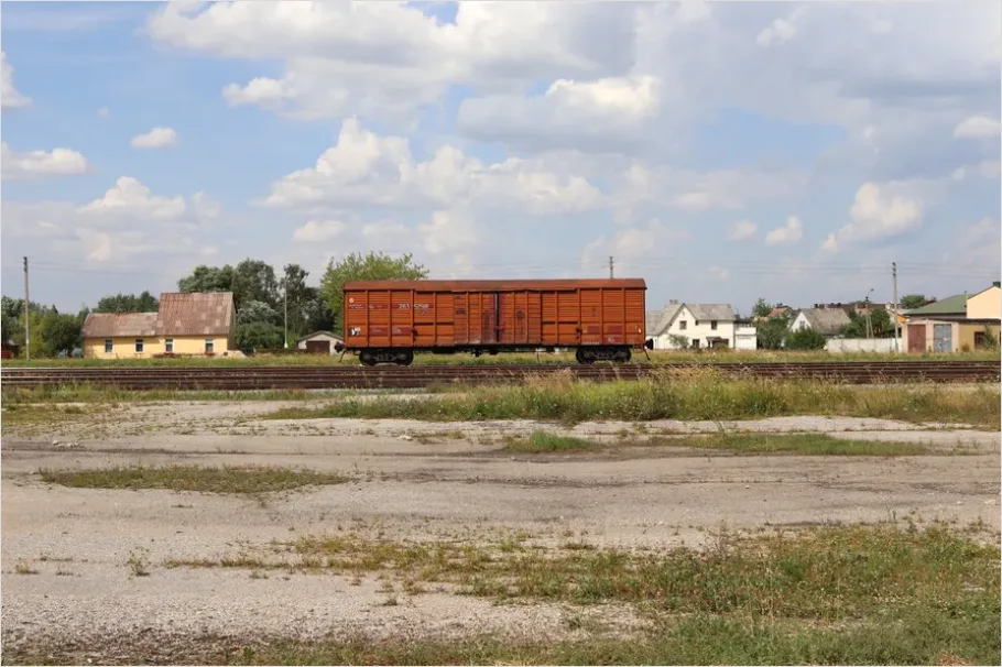 Detail Freight Train Cargo Cars Photo Number 15