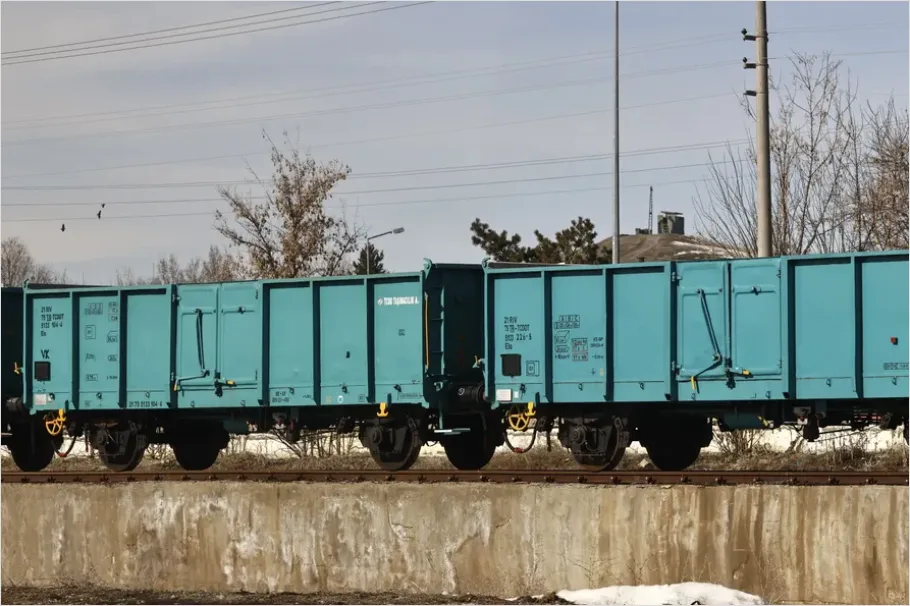 Detail Freight Train Cargo Cars Photo Number 8