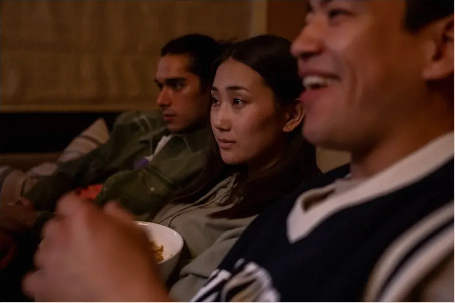 Detail Friends Watching Movie Together Photo Number 11