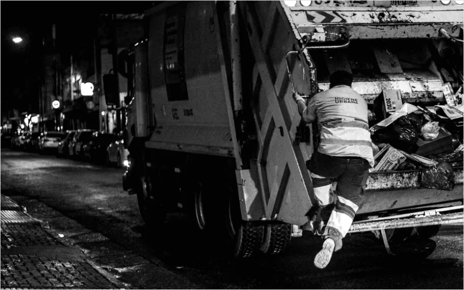 Detail Garbage Truck Industrial Design Photo Number 5