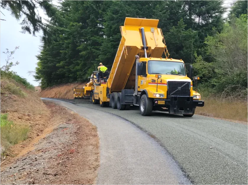 Detail Highway Maintenance Truck Photo Number 7