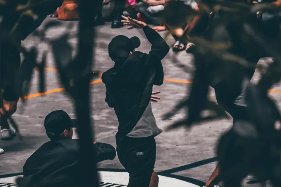 Detail Hip Hop Dance Crew Performance Photo Number 15