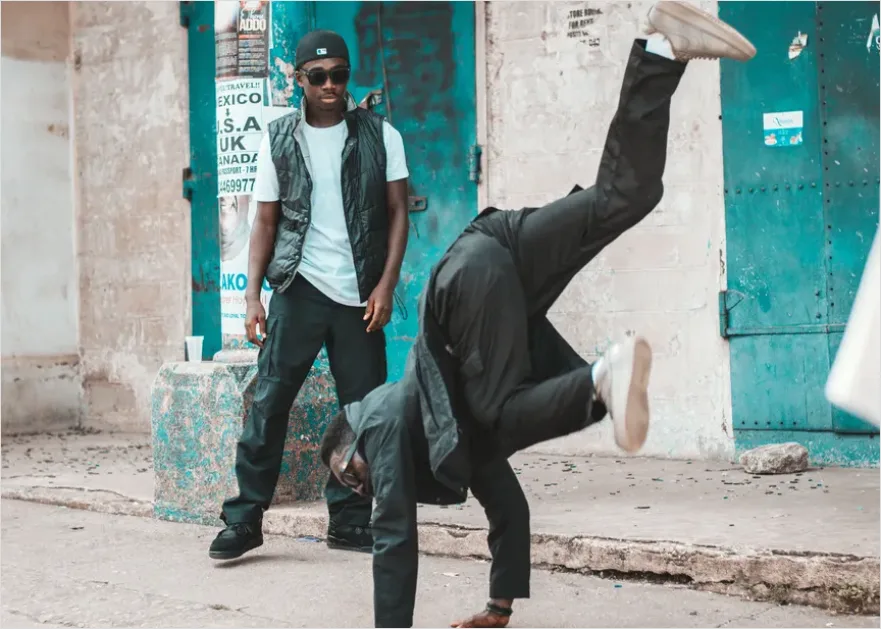 Detail Hip Hop Dance Crew Performance Photo Number 10