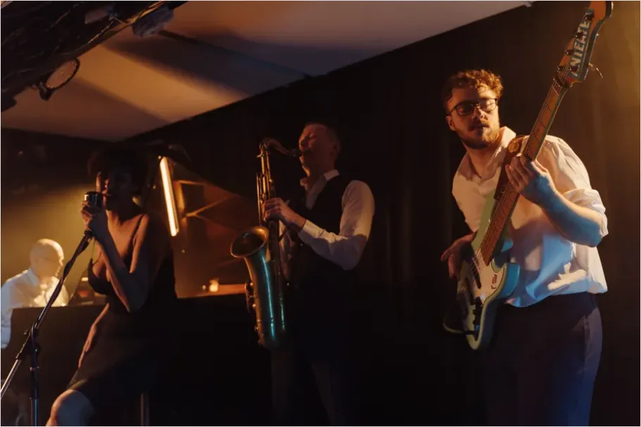 Detail Jazz Club Live Band Photo Number 11