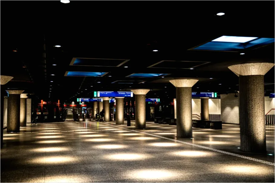 Detail Metro Station Architecture Interior Photo Number 4