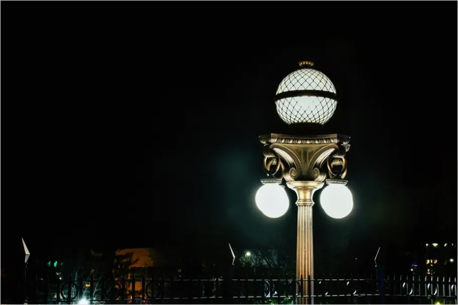 Detail Modern Street Lamp City Night Photo Number 15