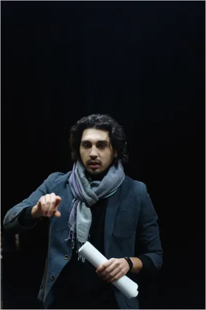 Detail Opera Singer Performing On Stage Photo Number 15