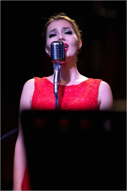 Detail Opera Singer Performing On Stage Photo Number 16