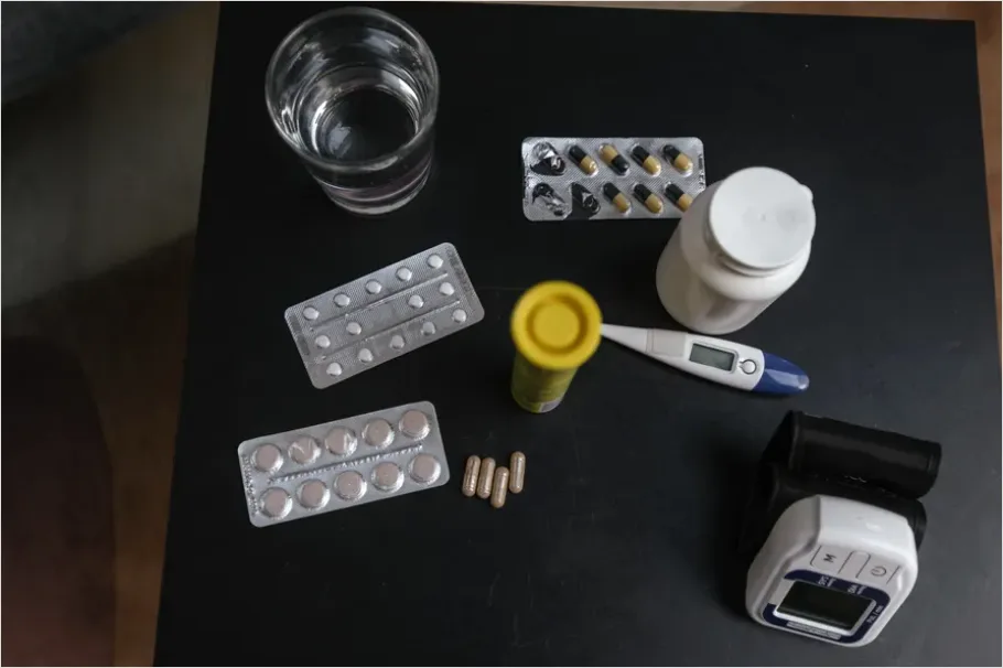 Detail Pill Bottles And Prescription Flat Lay Number 7