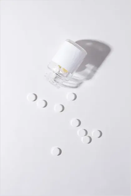 Detail Pill Bottles And Prescription Flat Lay Number 9