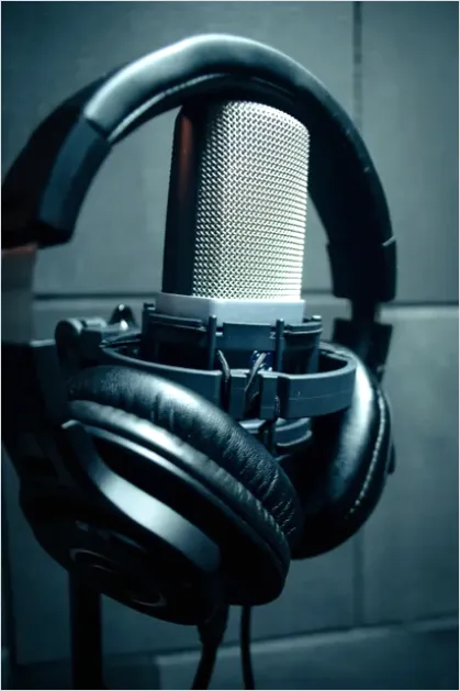 Podcast Microphone And Headphones Photo 49d5