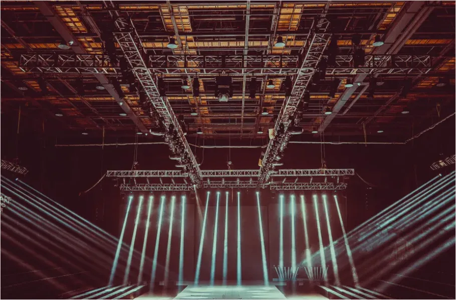 Detail Product Launch Stage Reveal Photo Number 12