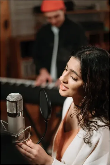 Detail Recording Studio Vocal Session Photo Number 13