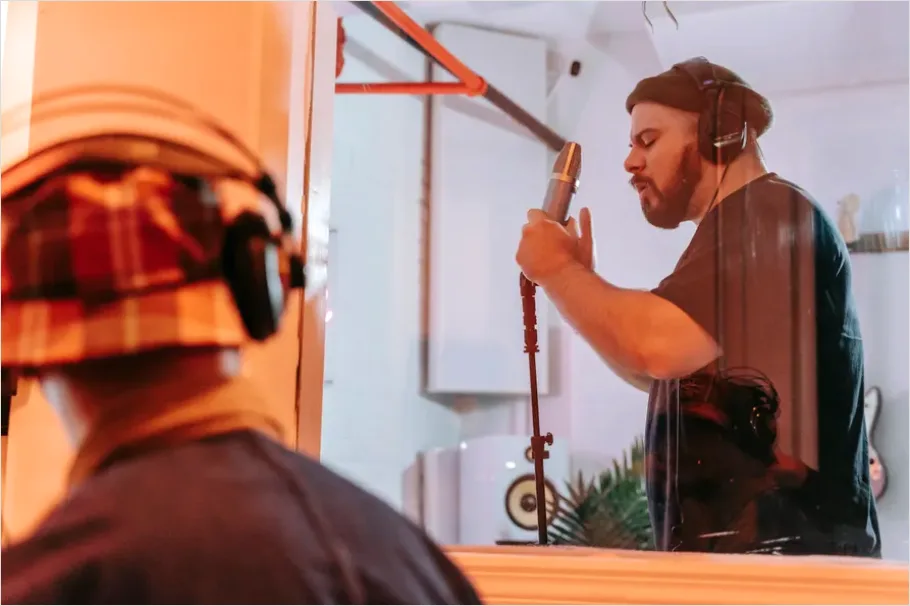 Detail Recording Studio Vocal Session Photo Number 14