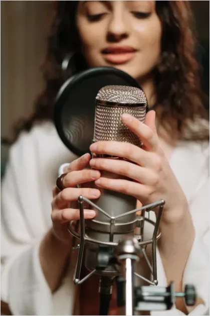 Detail Recording Studio Vocal Session Photo Number 16