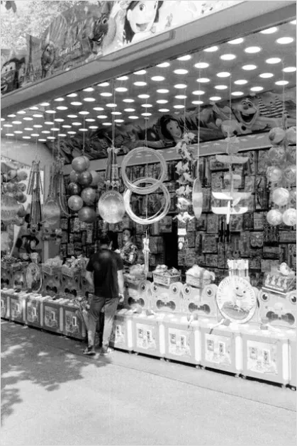 Detail Ring Toss Carnival Game Photo Number 6