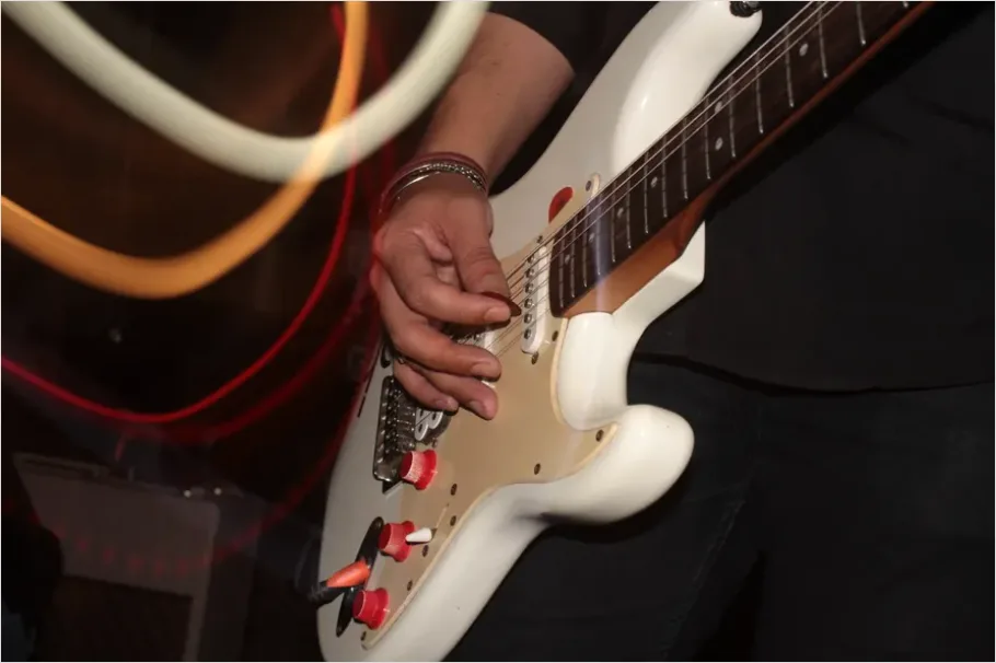 Detail Rock Concert Guitar Solo Photo Number 5
